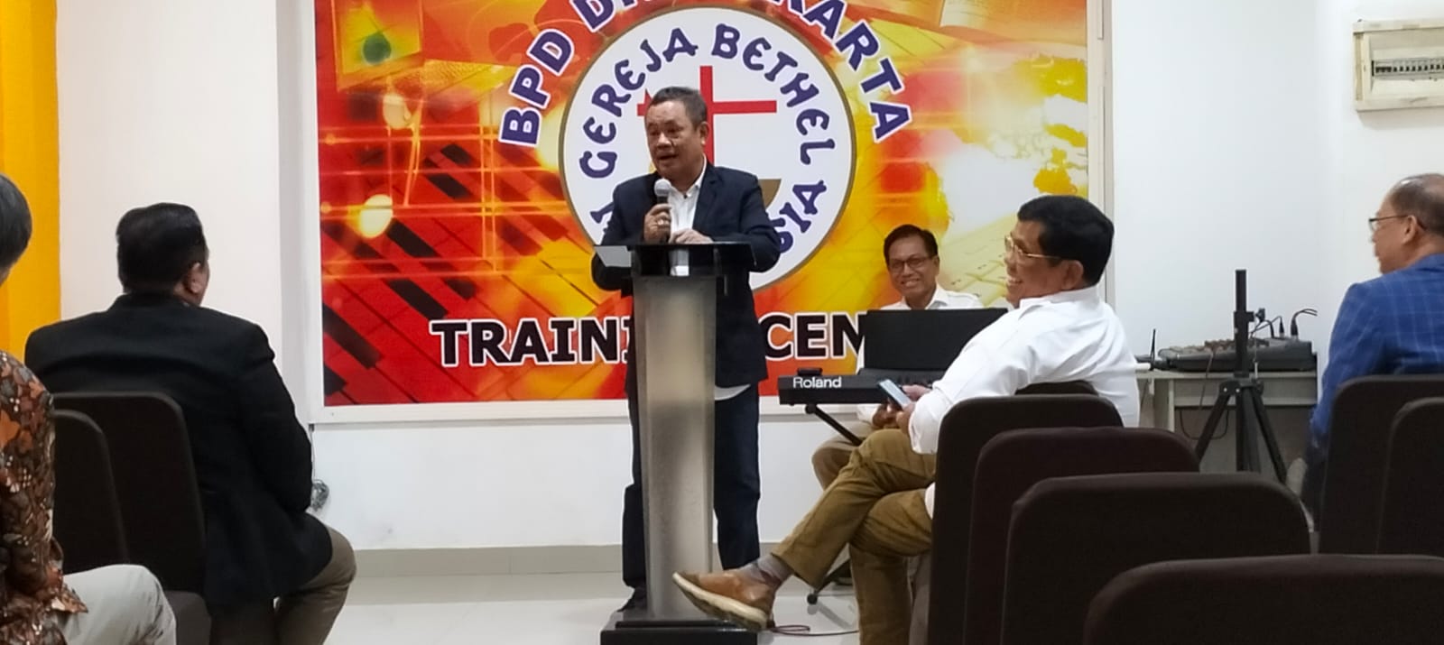 Penyerahan SK Gembala dan Gereja GBI Pulo Gadung Trade Center (PTC)
