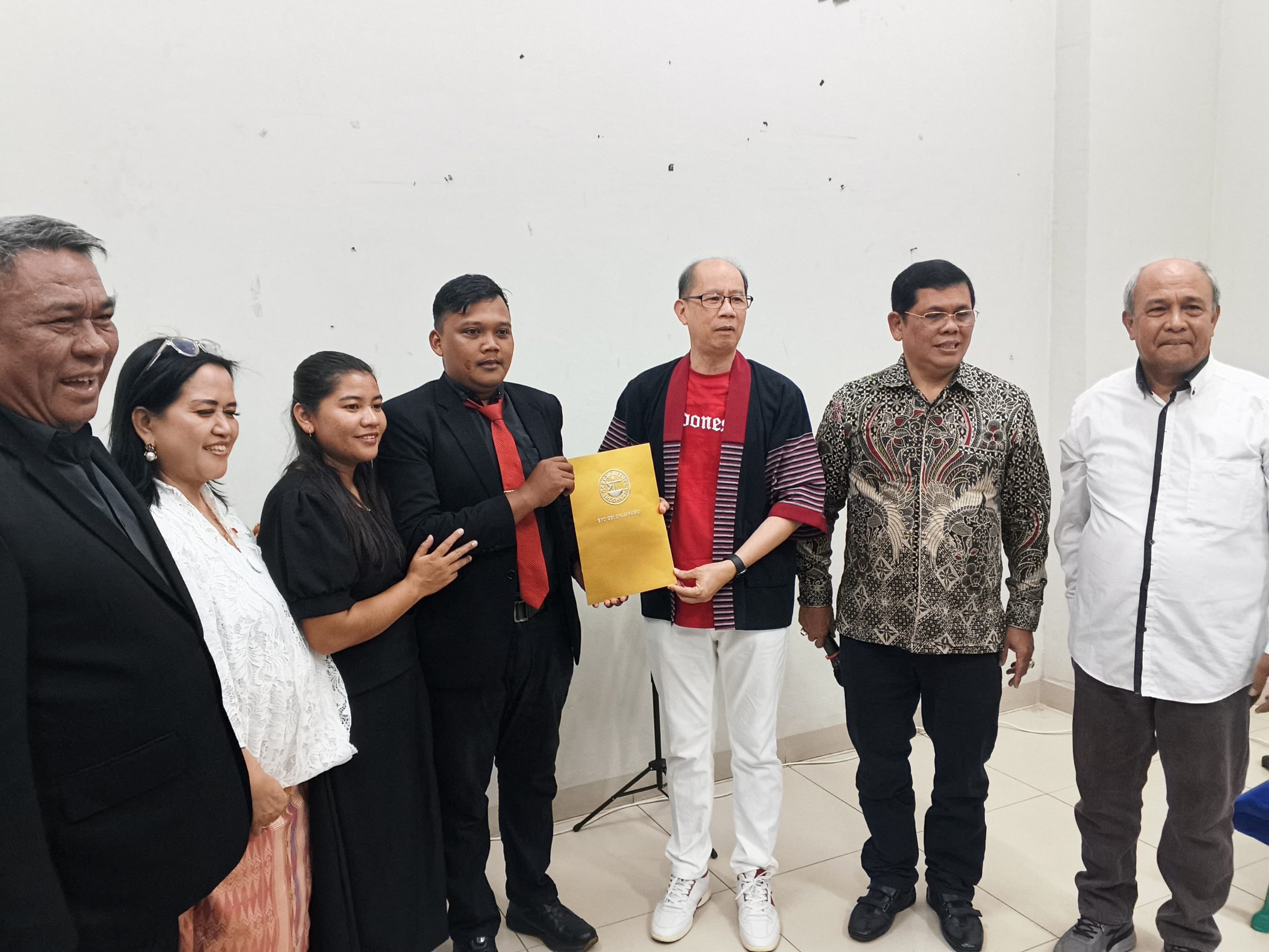 Penyerahan STL Kepada Pdp. Wahyu Setiawan di GBI Tower Ujung Menteng